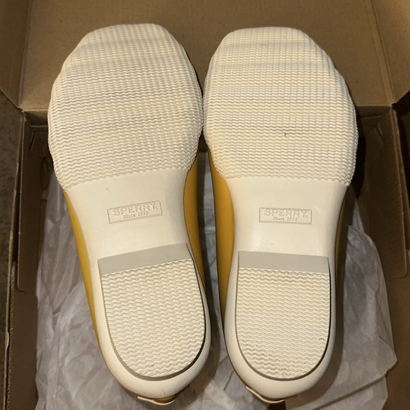 Sperry rainy weather boots - Picture 8 of 12